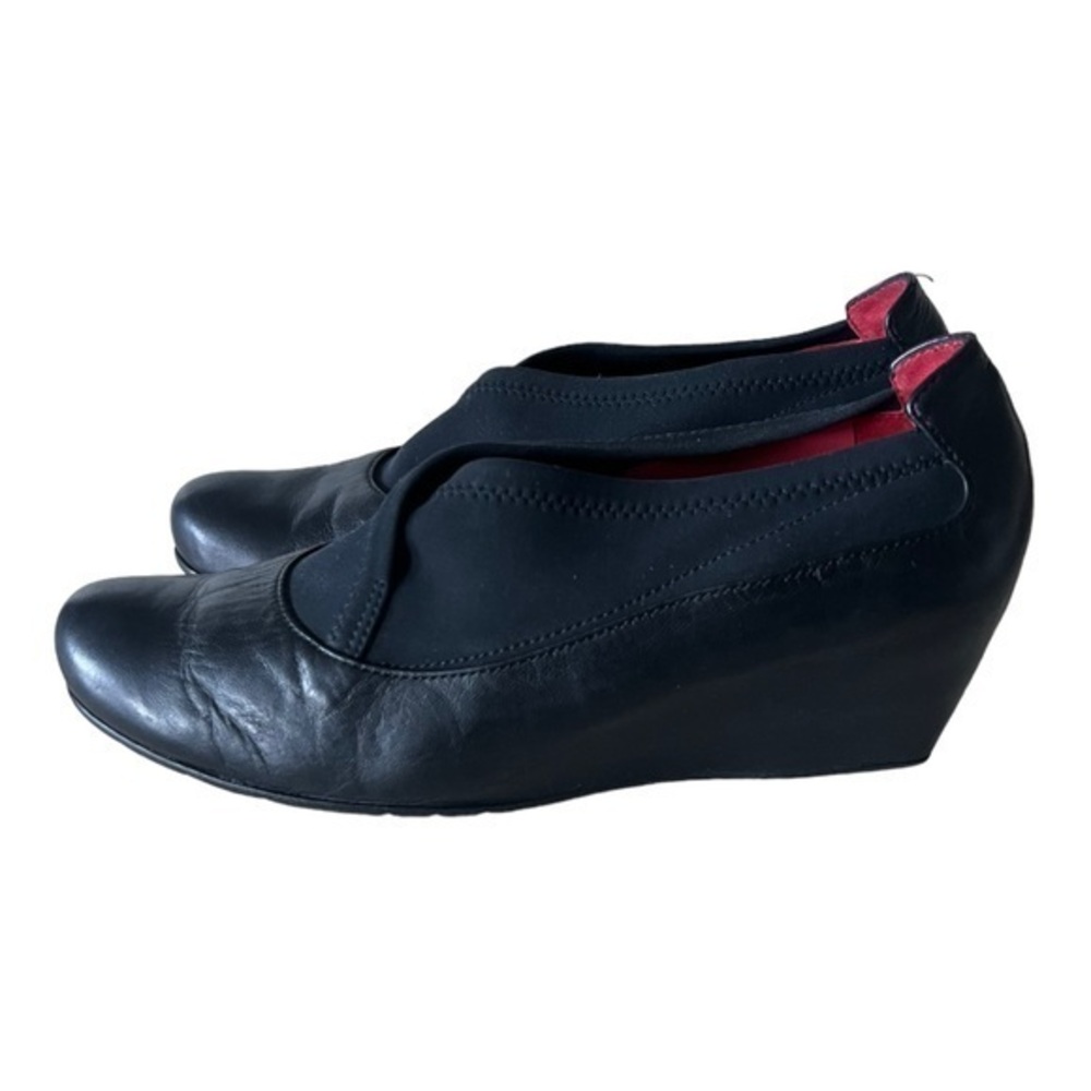 Pas De Rouge Black Leather Wedge Heel Pump Size 38( US 7.5)